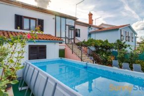 Apartment with a private POOL